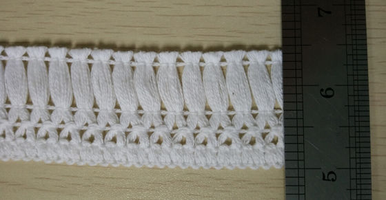 Pola putih pendek Fringe Qmilch Larut Air Lace Flower Bawah Hem