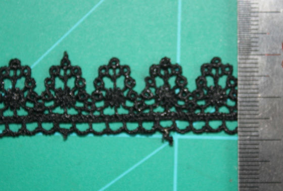 Poly Larut Air Dekorasi Lace Potong Dyeable 2cm Lebar Dalam Putih / Hitam Warna