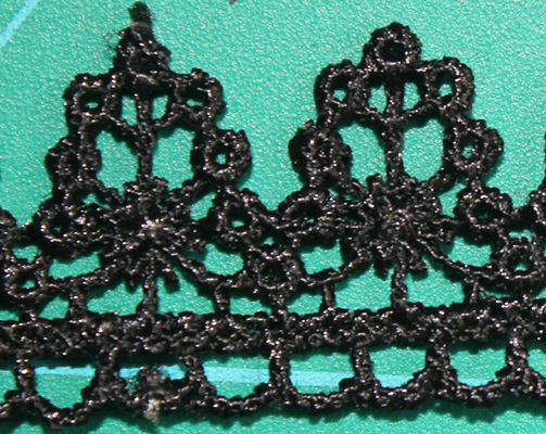 Poly Larut Air Dekorasi Lace Potong Dyeable 2cm Lebar Dalam Putih / Hitam Warna