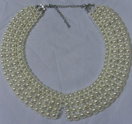 Berbagai Lingkaran Perempuan Gaun Chain dan Bead Collar OEM dan ODM