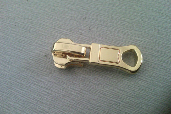 Plating Alloy Kustom Zipper Menarik Emas Profesional Untuk Pakaian